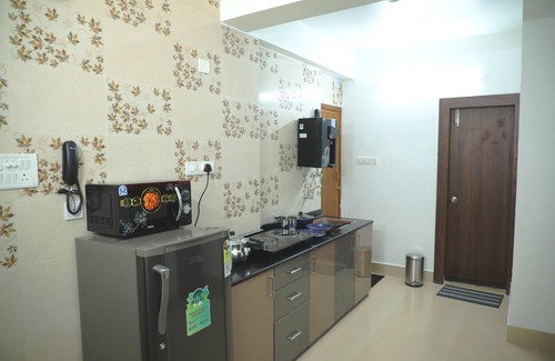 Phool Bagan Hotel | Aashhiana Guest House Entire 2BHK Service Apartments, Kolkata