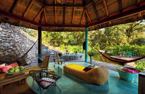 Valle de Bravo Apartamento | AAV : La Cajiga - Intimate studio in the forest.