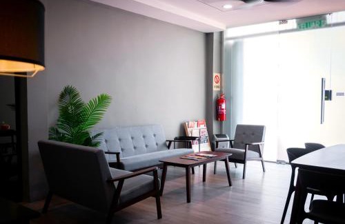 Downtown George Town Hostal | Aayu Muntri - 4 mins to Chulia St George Town