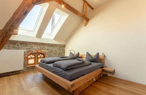 Buhlau Apartamento | Ab 1 Pers HexenburgbeiDresden 2-geschossige Galeriewohnung mit Whirlpool, Balkon, Kamin - Nähe Sächsische Schweiz Dresden