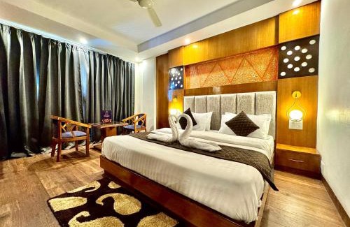 The Mall Road Hotel | AB's Abode-A Boutique Hotel