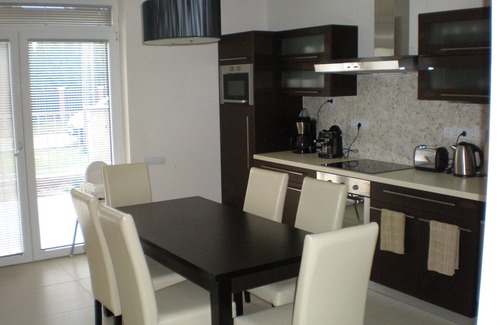 Balatonszarszo Casa | ABA VER CASA 2 justo en la orilla
