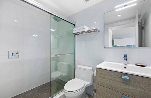 West Avenue Hotel | ABAE Hotel by Eskape Collection