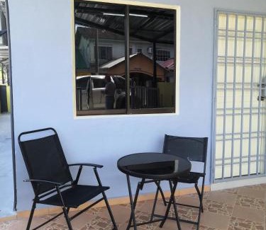Taman Kota Masai Casa | Abah 2 Room Homestay