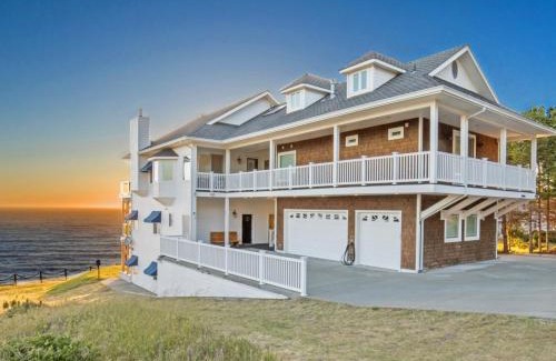 Shelter Cove Apartamento | Abalone by OceanviewHotTubs Oceanfront Shelter Cove Tesla