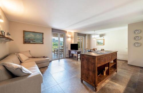 Soiano del Lago Apartamento | Abaye 6 Cabernet Charm Adults Only