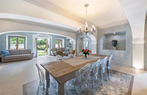 Soiano del Lago Apartamento | Abaye I Champagne Charm Adults Only