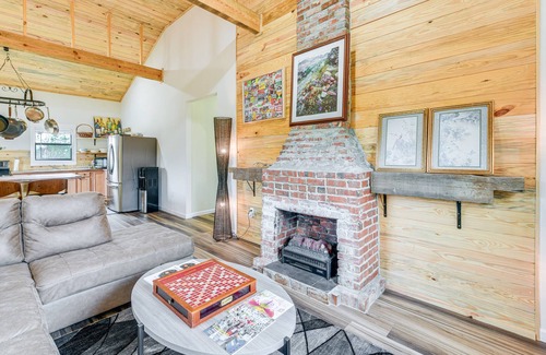 Abbeville Cabina | Abbeville Cabin on 450 Acres: Near Lake Eufaula!