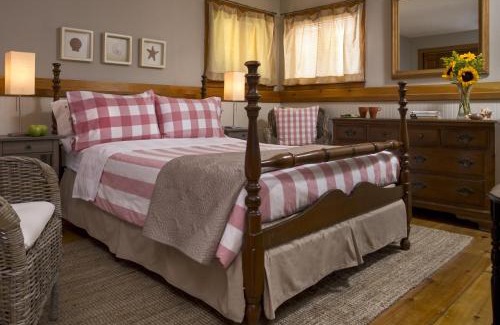 Ledyard Cama Y Desayuno | Abbey's Lantern Hill Inn