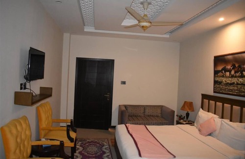Abbottabad Hotel | Abbott Crown Hotel and Restaurant