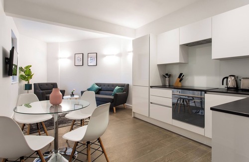 St Albans Apartamento | Abbott House by Viridian Apartments