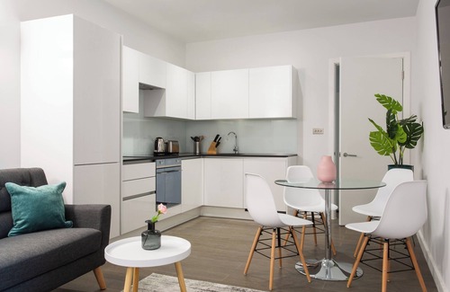 St Albans Apartamento | Abbott House by Viridian Apartments