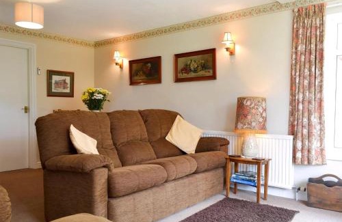 Devizes Casa | Abbotts Ball Farm