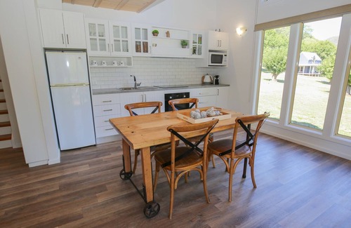 Wandiligong Cabaña | Abby's Cottage - Bright