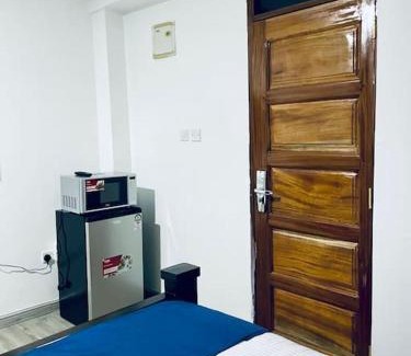 Nanyuki Apartamento | Abby Studio Riverside Apartment with Swimming Pool