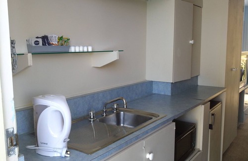 Lakes Entrance Hotel | Abel Tasman Waterfront Motel