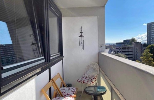 Central Aberdeen Apartamento | Apartamento en el centro de la ciudad de Aberdeen con balcón privado y wifi gratuito de fibra rápida.