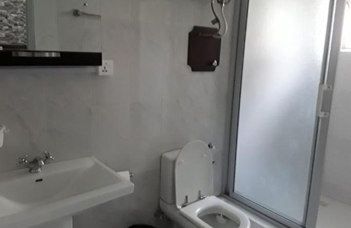 Teshie Hotel | Abi house