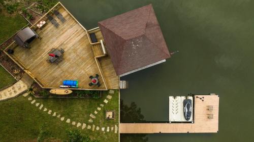 Jacksons' Gap Casa | Abigail's Lake Haven