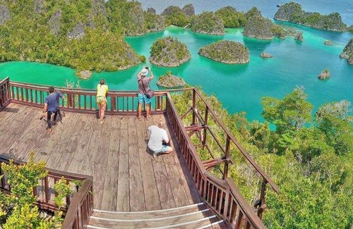 Manyaifun Otro | Abner raja ampat traveling