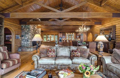 Jackson Hole Casa | Abode at Grand Teton Vista | Adjacent to Elk Refuge, Private Hot Tub, 15 minutes from downtown Jackson Hole