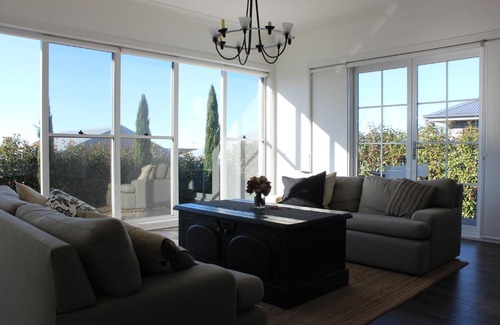 Renwick Casa | Abode with a View
