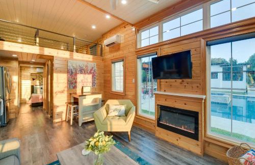 Whitney Casa | about 11 Mi to Lake Whitney Tree-Lined Cabin with Deck