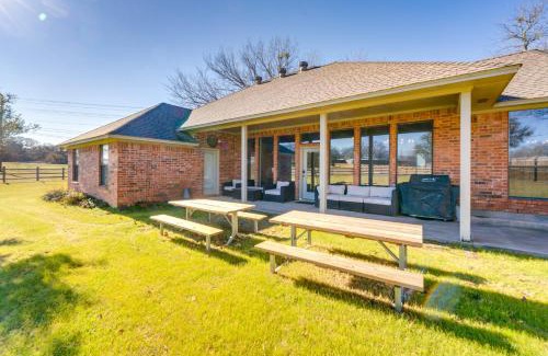 Aubrey Casa | about 3 Mi to Dtwn Aubrey Vacation Rental with Patio!