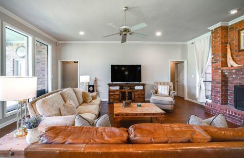 Aubrey Casa | about 3 Mi to Dtwn Aubrey Vacation Rental with Patio!