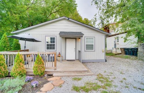 Katie Hill Neighborhood Casa | about 3 Mi to Dtwn East Nashville Home with Deck