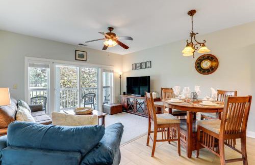 Carolina Forest Apartamento | about 6 Mi to Ocean with Pool and Golf Myrtle Beach Condo