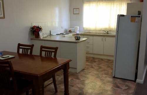 Broken Hill Casa | About Town Cottages