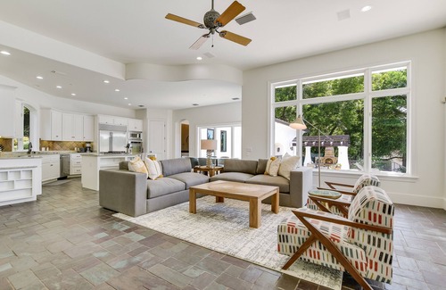 Austin Casa | Above Casa Paradiso I Waterfront I Lake Austin I Pool&Spa I Game Room