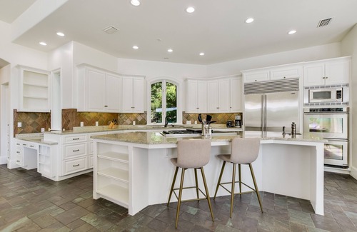 Austin Casa | Above Casa Paradiso I Waterfront I Lake Austin I Pool&Spa I Game Room