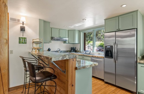 Sundance Cabina | Above It All - Serene Forest Setting, Backs to Stream, Flat Backyard, Updated