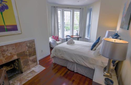 Shaw Apartamento | Above Maxwell Wine Bar - Super Central 2Bed 2Bath