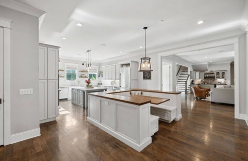 Mooreland Estates Casa | Above Nashville Bluegrass Retreat| BrentwoodI Pool/Spa| Private