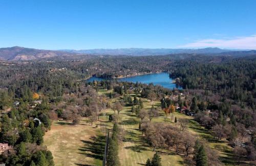 Groveland Casa | Above the Green