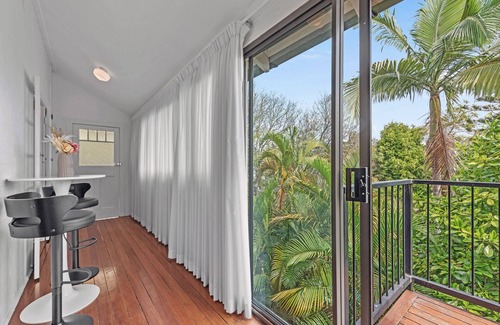 New Farm Apartamento | Abracadabra! ~ 1Bed / 1Bath / Balconies ~ New Farm
