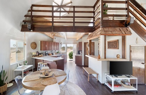 Landers Casa | Abracadabra Dome - Come Experience The Unique And Cozy! 1 Bedroom Home by RedAwning
