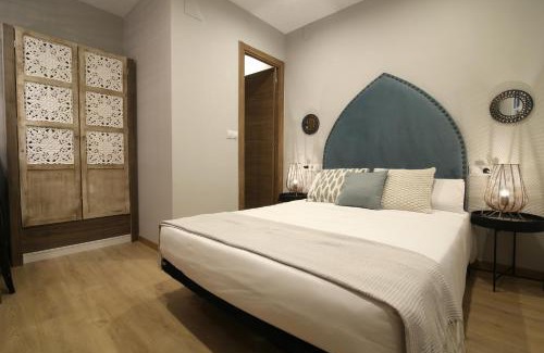 Barrio de La Latina Casa | AbraCadabra Suites