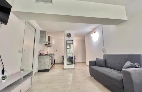 Cologno Monzese Apartamento | Abruzzi Home
