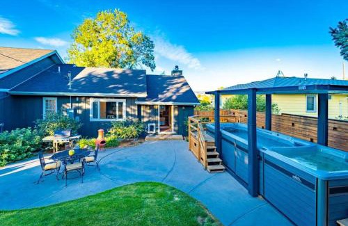 Livingston Casa | Absaroka Sunrise