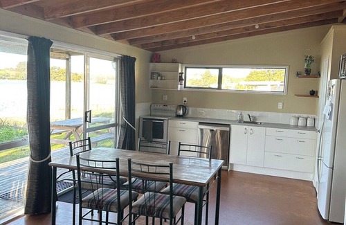 Pataua Casa | Absolute beachfront at Pataua South