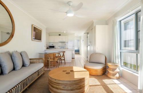 North Creek Apartamento | Absolute Beachfront Apartment 11B