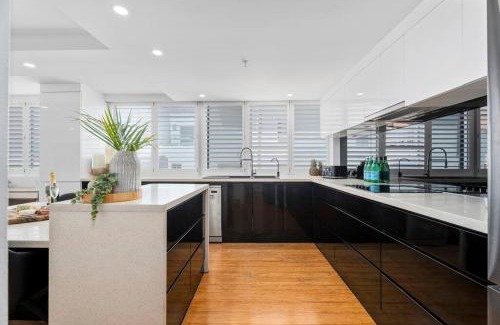 Surfers Paradise Apartamento | Absolute Beachfront Apartment 3B Pool Spa