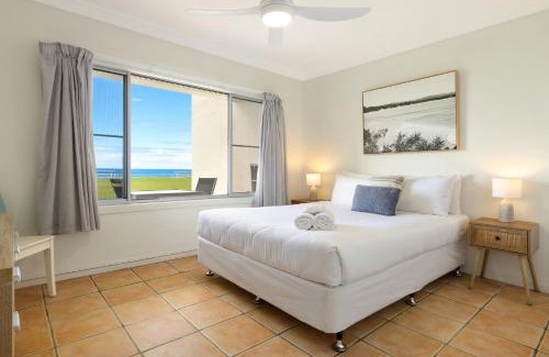 North Creek Apartamento | Absolute Beachfront Apartment 2B