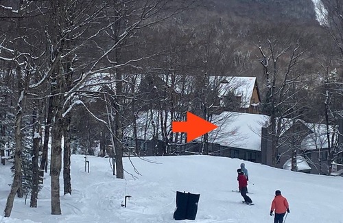 North Troy Condominio | Absolute best ski on-off Slopeside location at Jay Peak