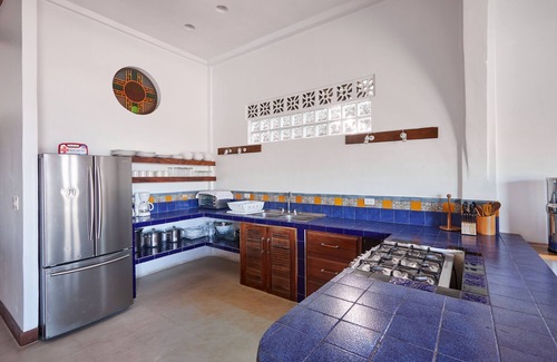 Tamanique Villa | Absolute Oceanfront Dream House - Villa & Casita (opcional)