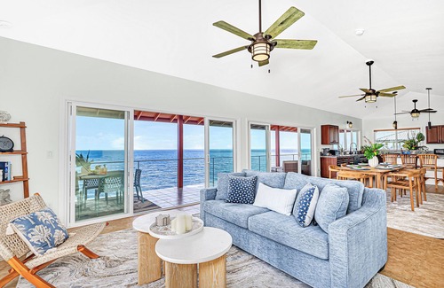 Keaau Casa | Absolute Oceanfront Gorgeous views 2-bedroom house with Air Conditioning!